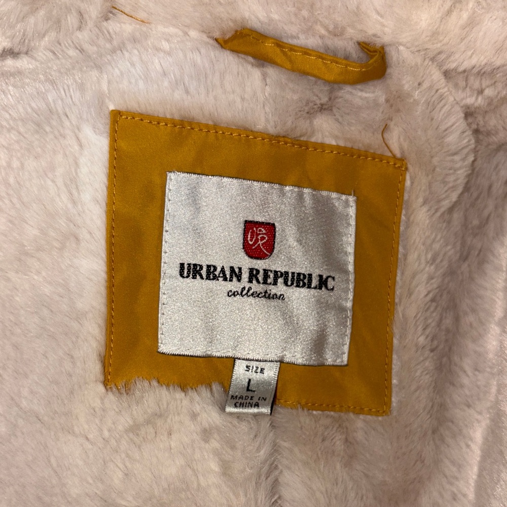 Urban Republic Yellow Utility Jacket with Hood and Water-Resistant Fabric - Picture 7 of 8